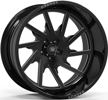 Weg bearbeitete vom Rad-Kanten-Glanz 24x12 und 24x14 Schwarzes tiefe Lippe kundengebundene Kante der Rad-4x4 maschinell